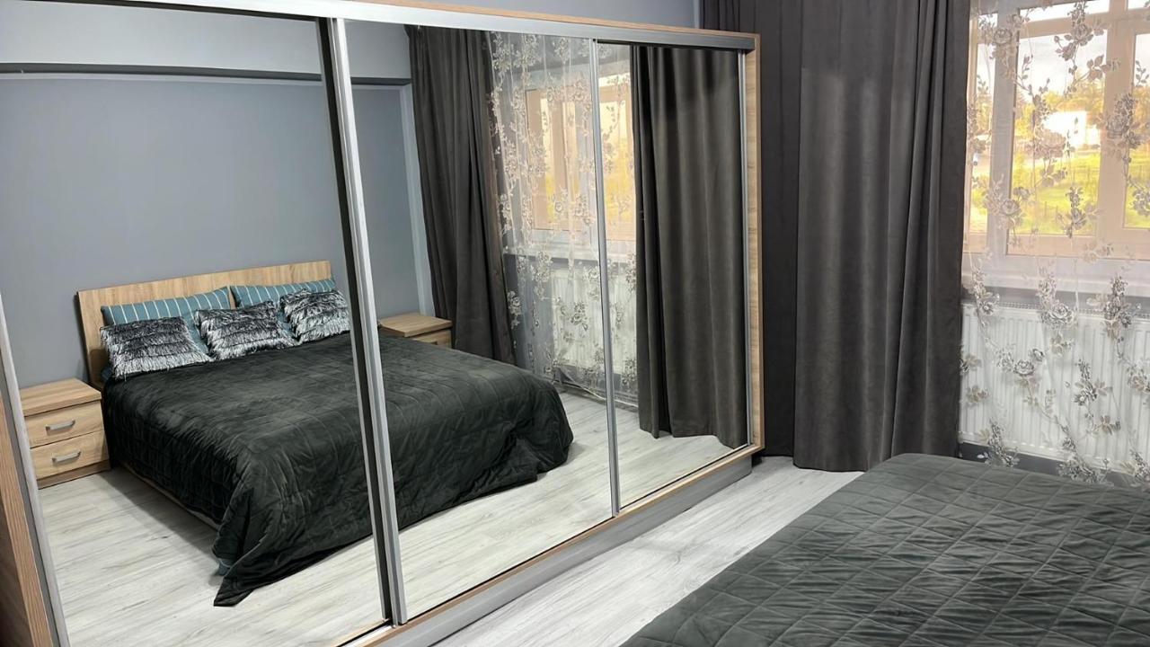 La Carmen ! Apartament Cu 3 Camere ! Vulcan  Εξωτερικό φωτογραφία